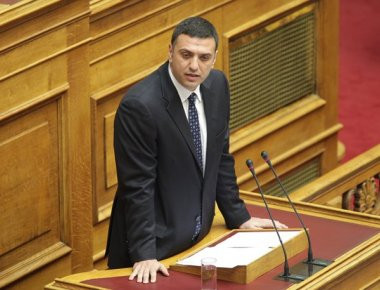 Ο Β. Κικίλιας για το «αντιεξουσιαστικό ΚΕΠ» στα Εξάρχεια (φωτό)